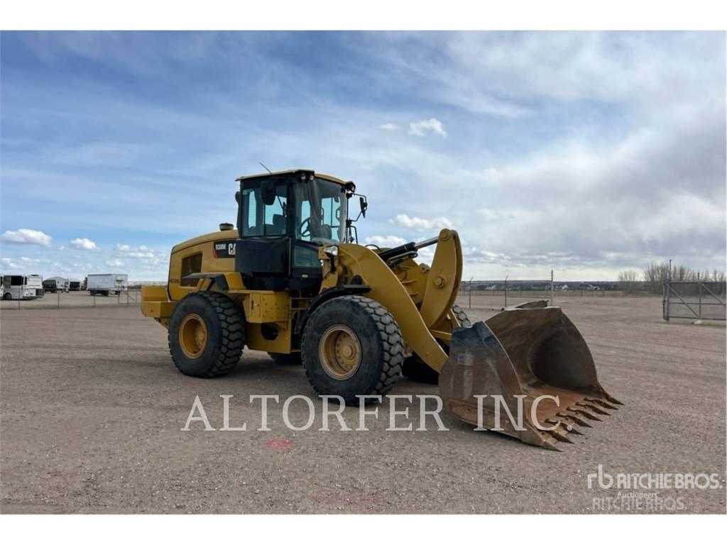 CAT 938M Pale gommate
