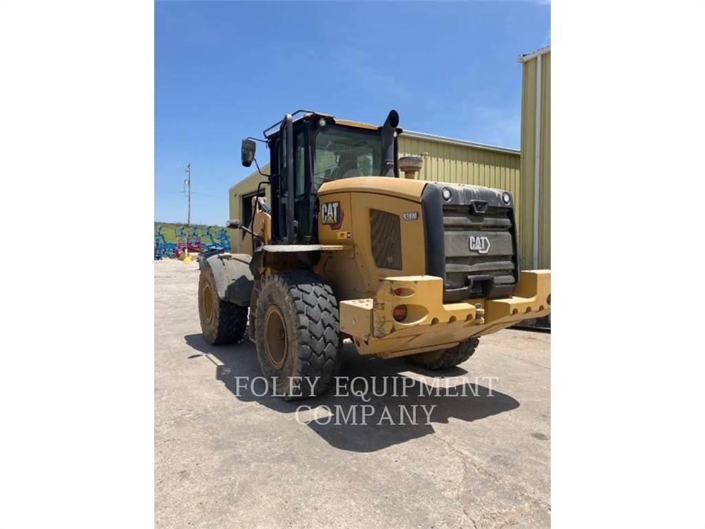 CAT 938M Pale gommate