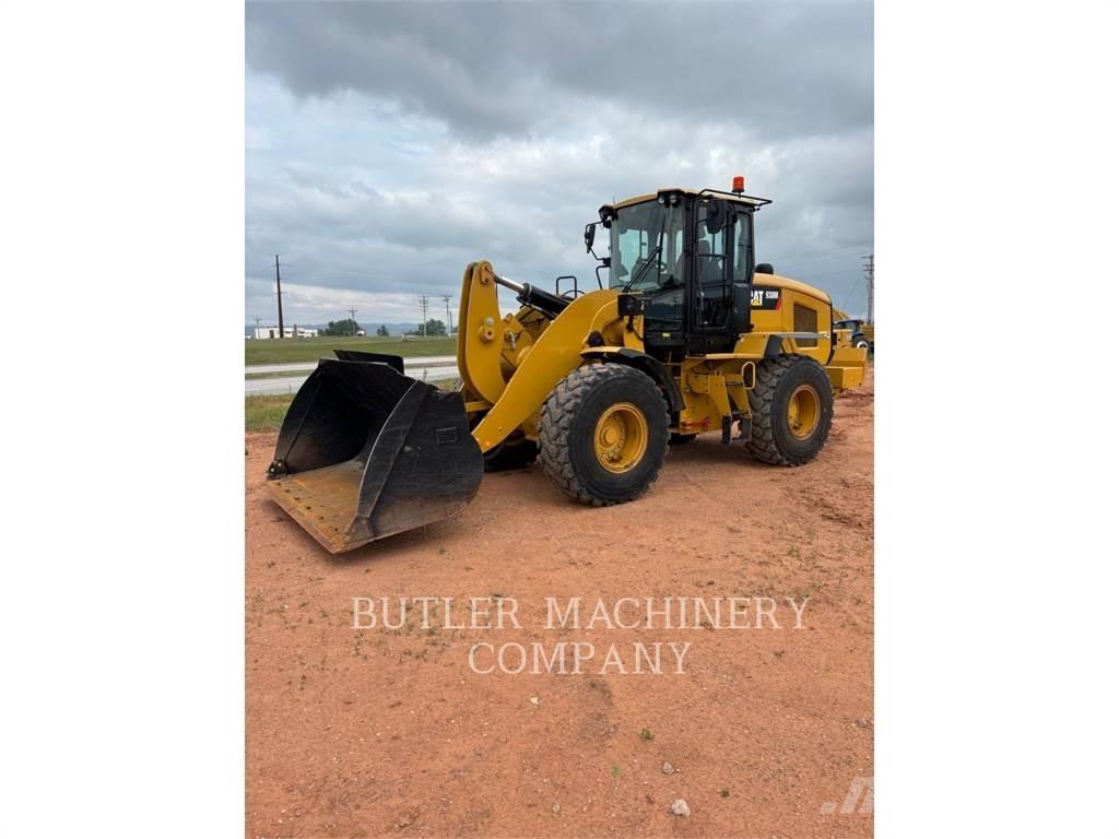 CAT 938M Pale gommate