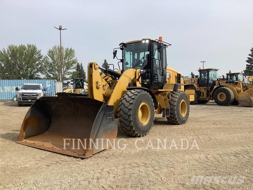 CAT 938M Pale gommate