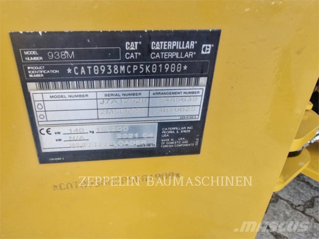 CAT 938M Pale gommate