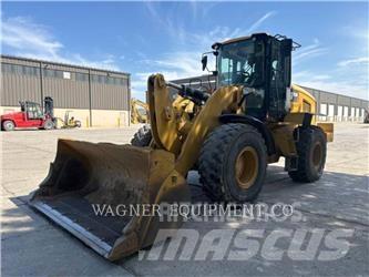CAT 938M Pale gommate