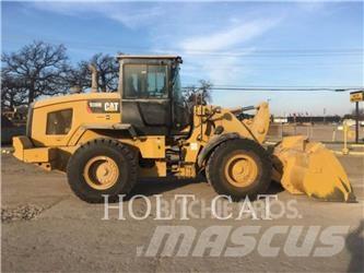 CAT 938M Pale gommate