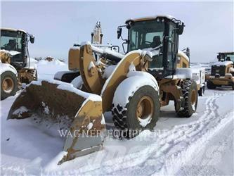 CAT 938M Pale gommate