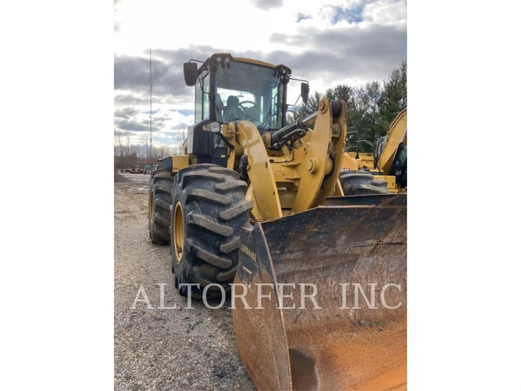 CAT 938M Pale gommate