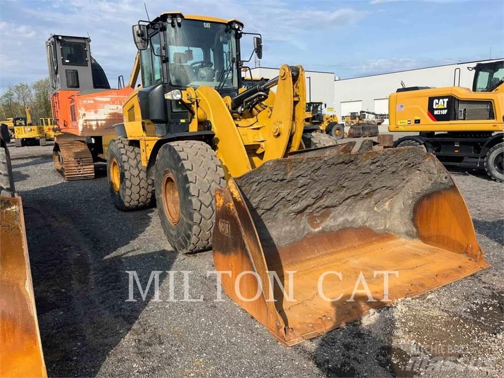CAT 938M 2V Pale gommate