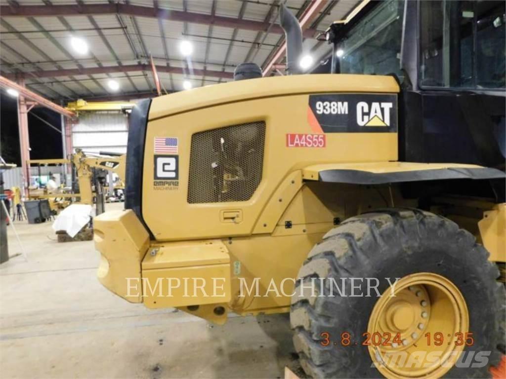 CAT 938M FC Pale gommate
