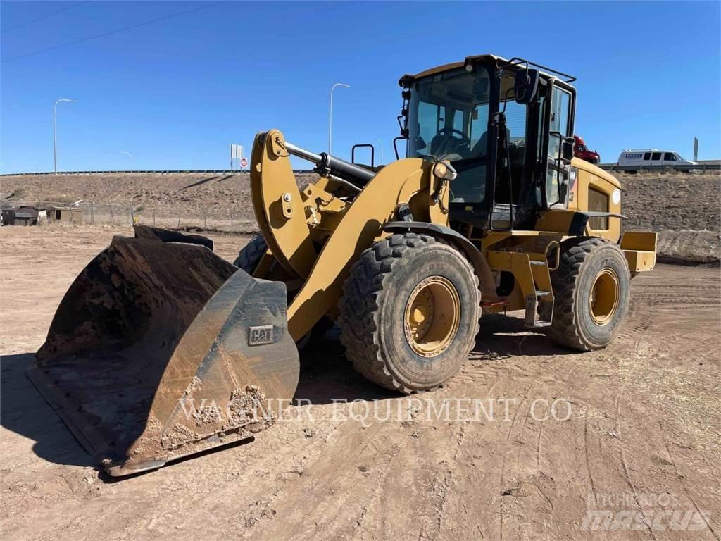 CAT 938M FC Pale gommate