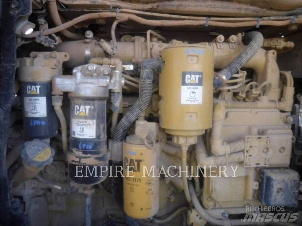 CAT 938M FC Pale gommate