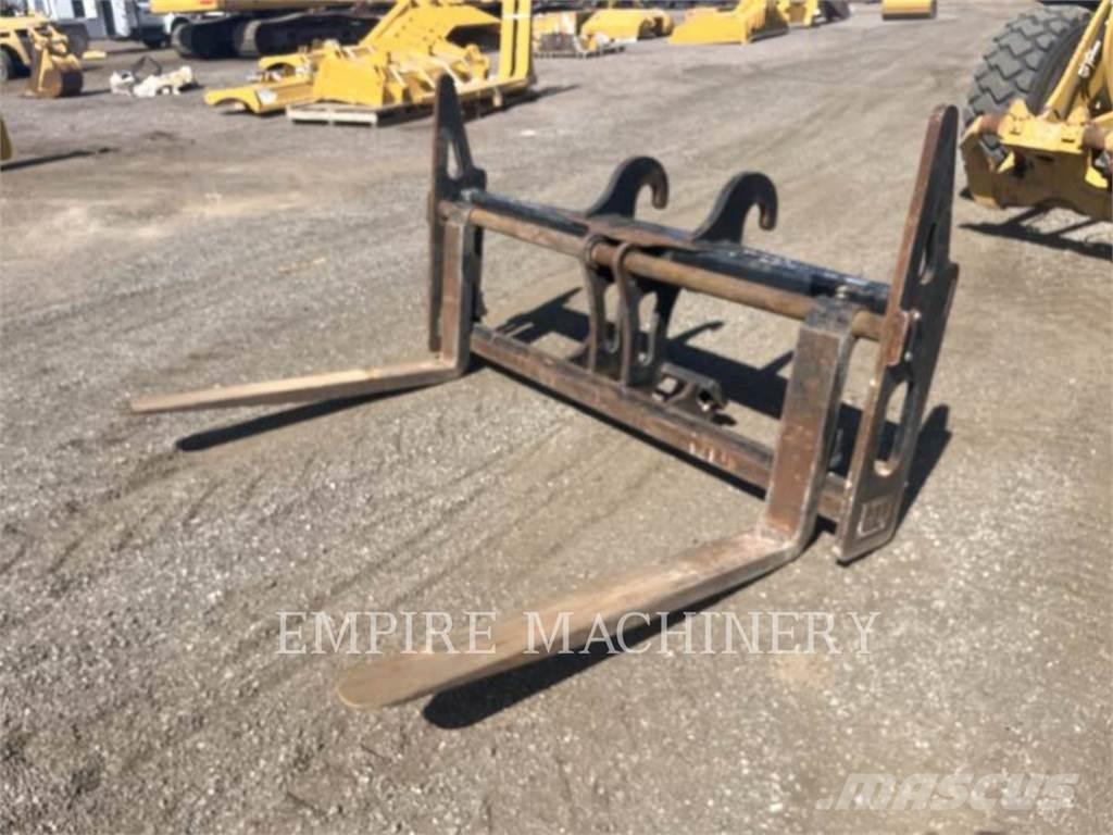 CAT 938M FC FK Forche