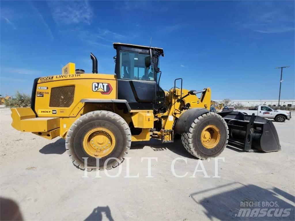CAT 938M QC Pale gommate