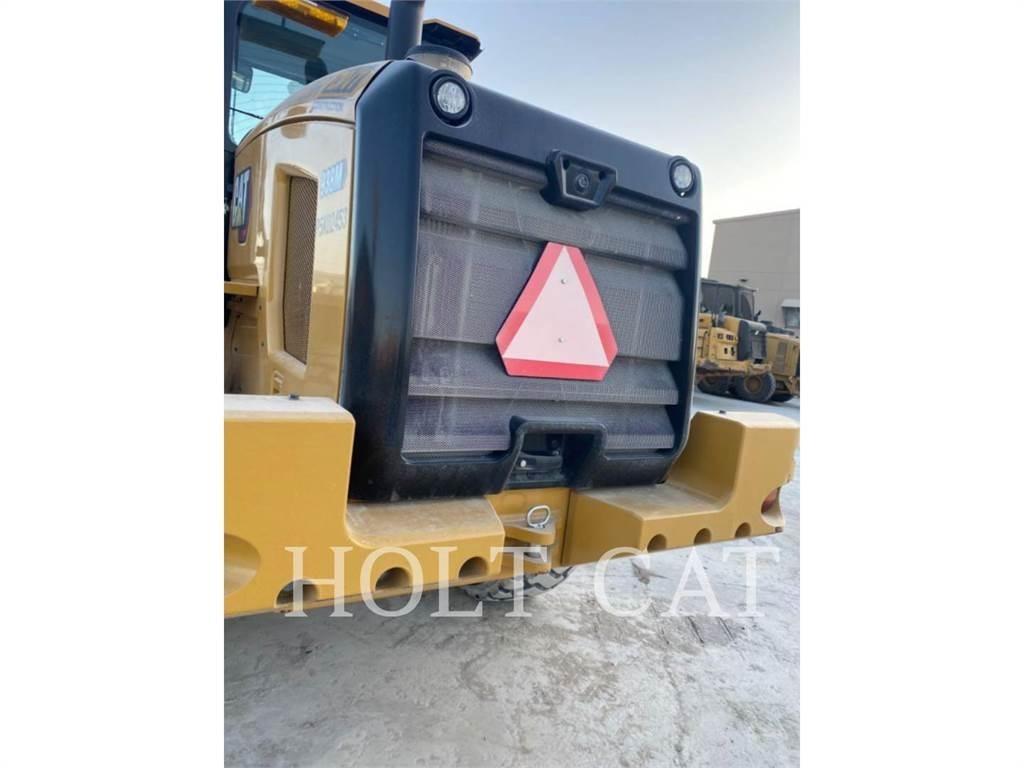 CAT 938M QC Pale gommate