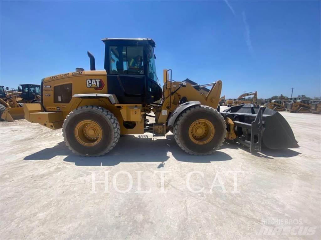 CAT 938M QC Pale gommate