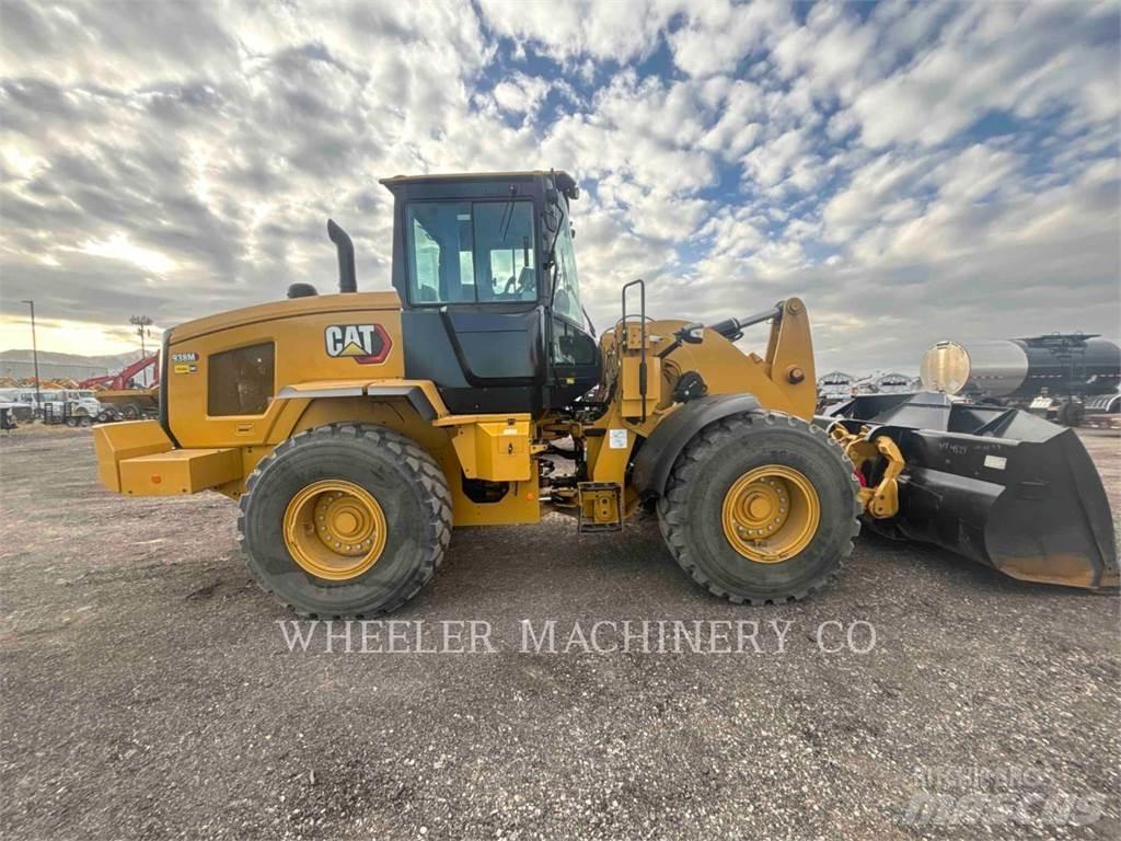 CAT 938M QC Pale gommate