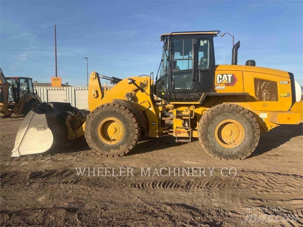 CAT 938M QC Pale gommate