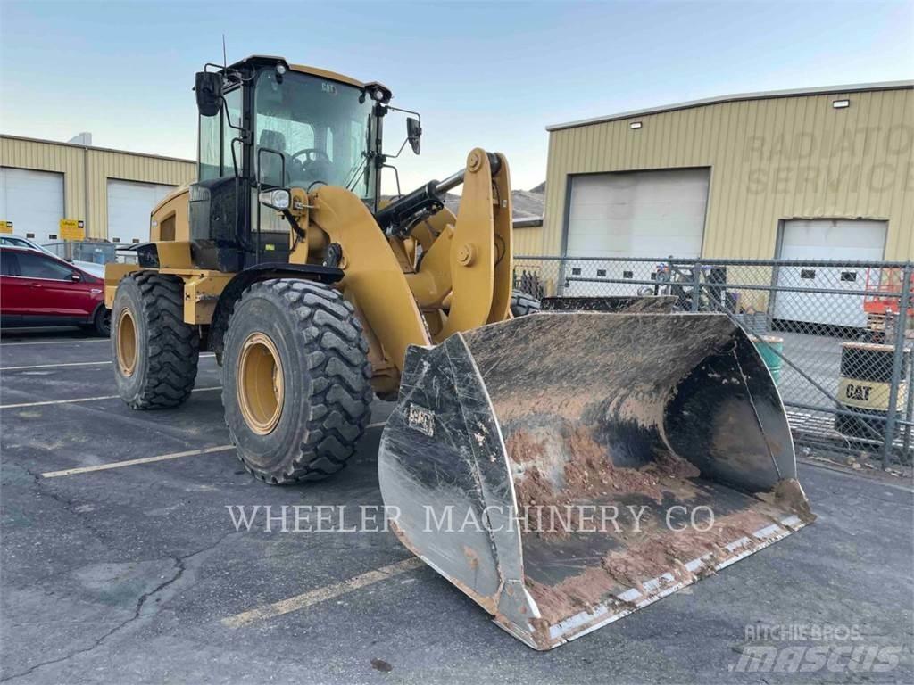 CAT 938M QC Pale gommate