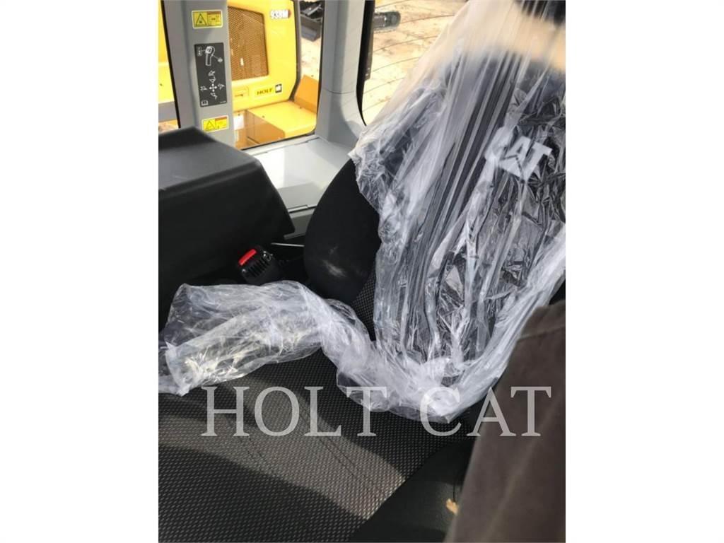 CAT 938M QC Pale gommate