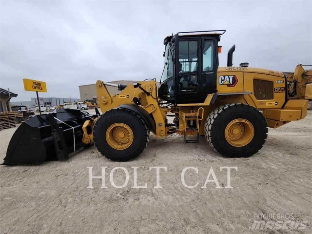 CAT 938M QC Pale gommate