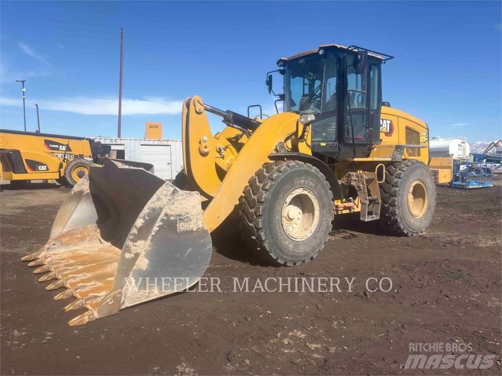 CAT 938M QC Pale gommate