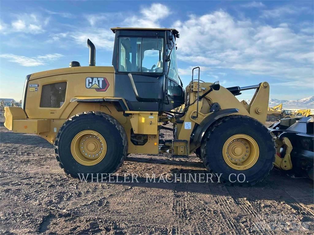 CAT 938M QC Pale gommate