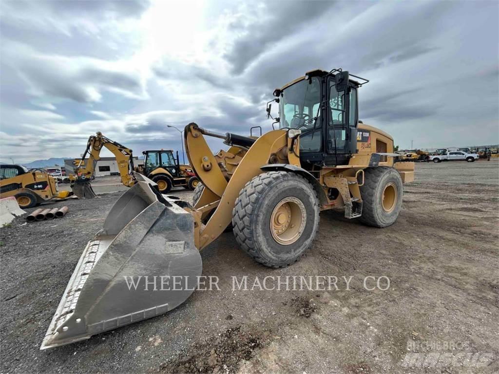 CAT 938M QC Pale gommate