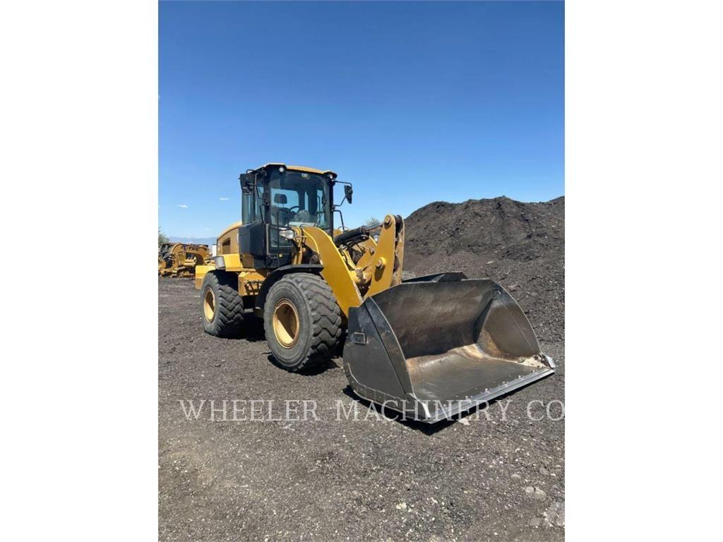 CAT 938M QC Pale gommate
