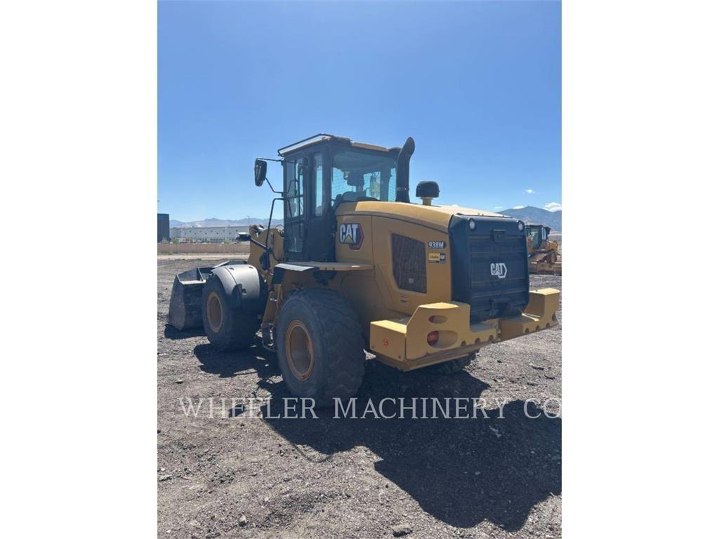 CAT 938M QC Pale gommate