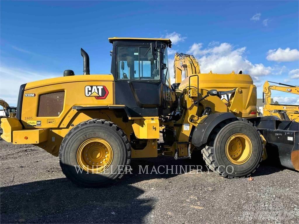 CAT 938M QC 3V Pale gommate