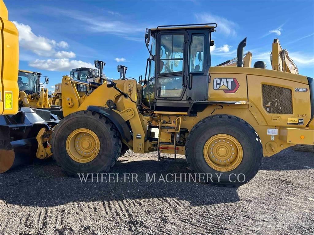 CAT 938M QC 3V Pale gommate