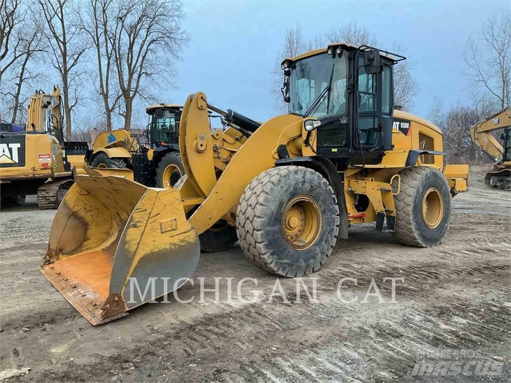 CAT 938M R+ Pale gommate