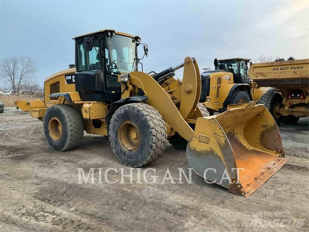 CAT 938M R+ Pale gommate