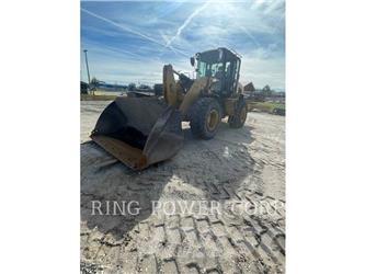CAT 938MQC Pale gommate