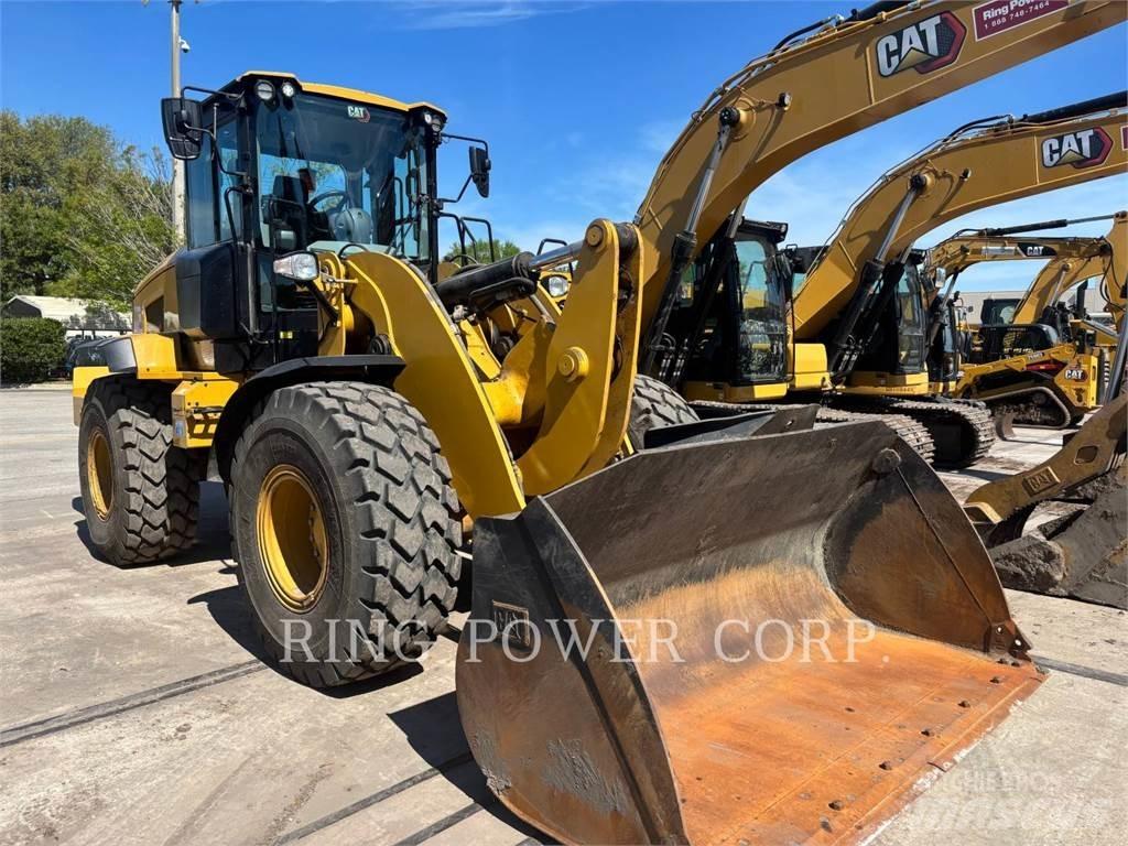 CAT 938MQC Pale gommate