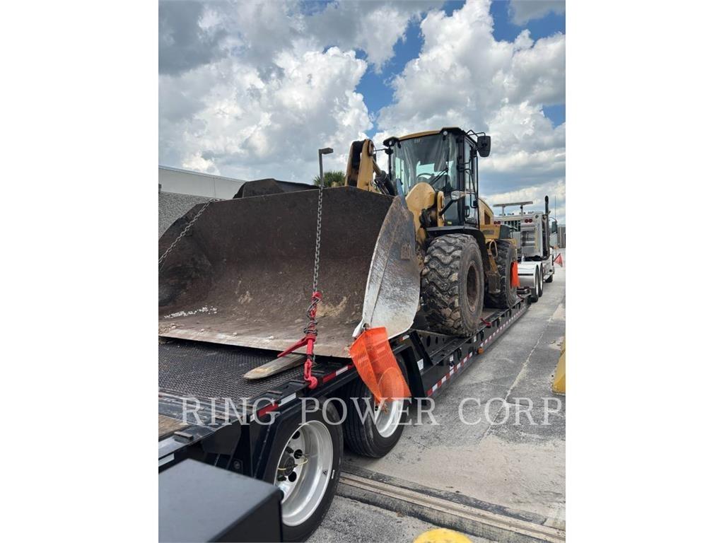 CAT 938MQC Pale gommate