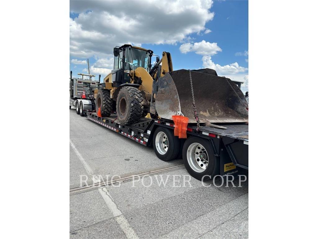 CAT 938MQC Pale gommate