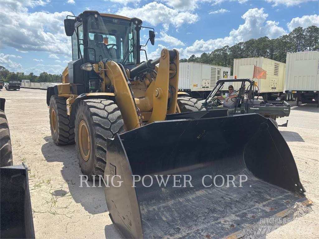 CAT 938MQC3V Pale gommate