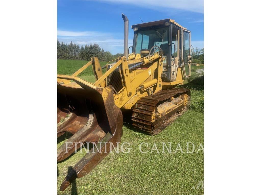 CAT 939C Pale gommate