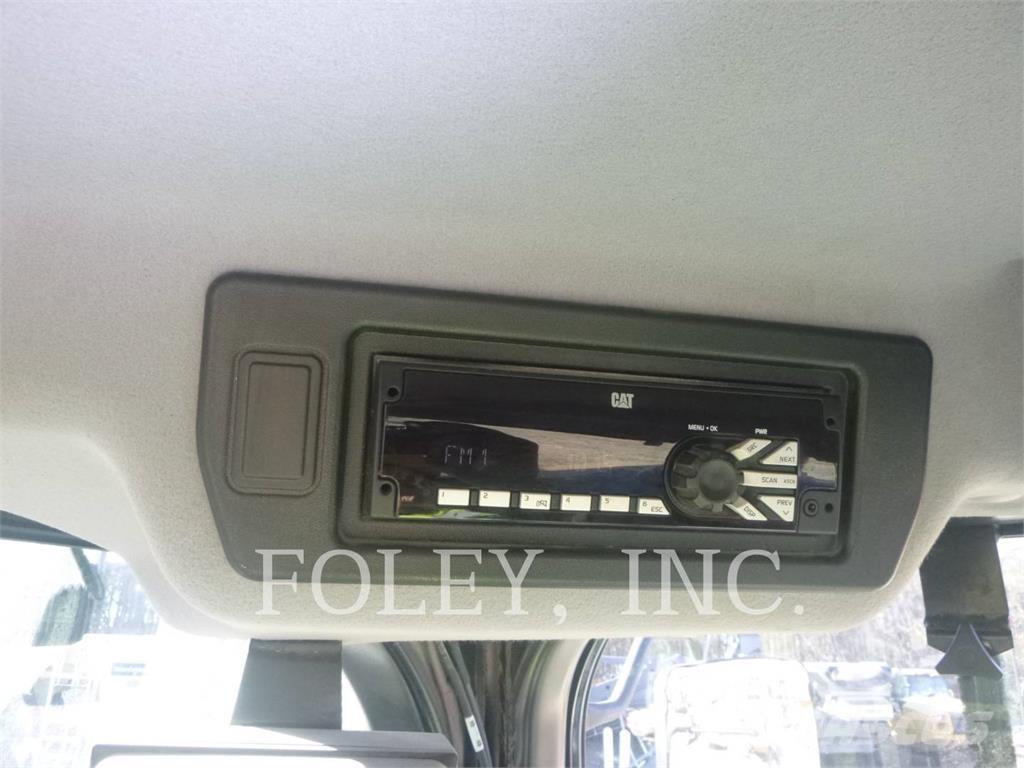 CAT 950 GC Pale gommate