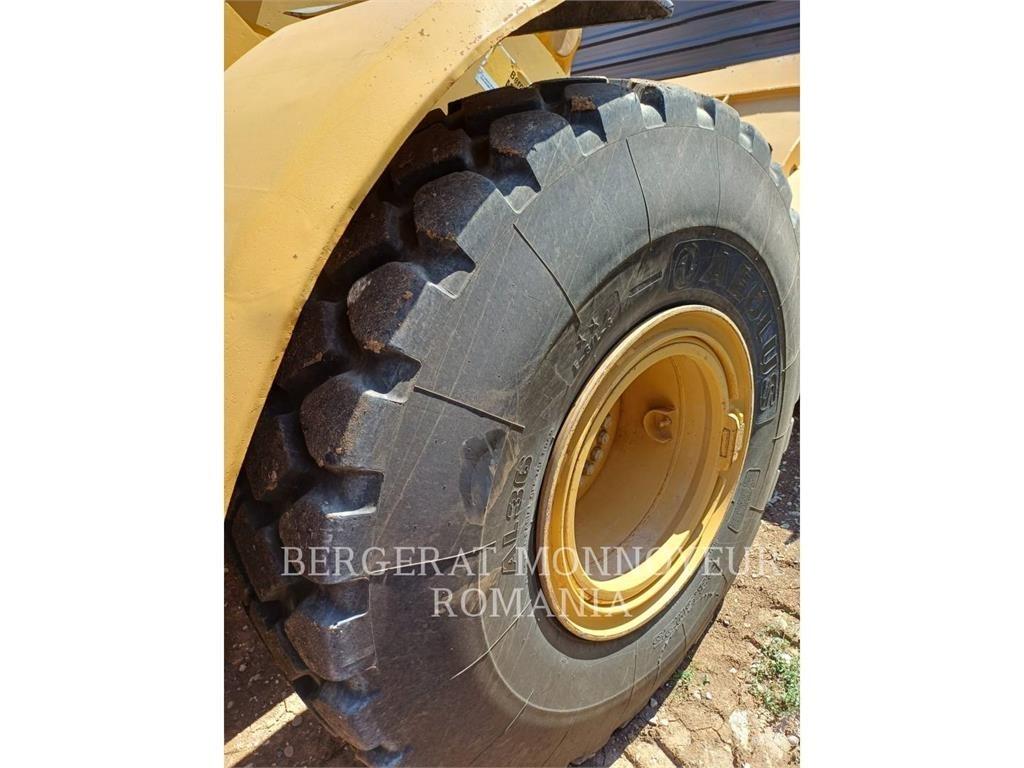 CAT 950 H Pale gommate