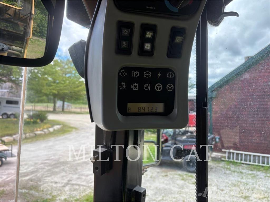 CAT 950G II Pale gommate