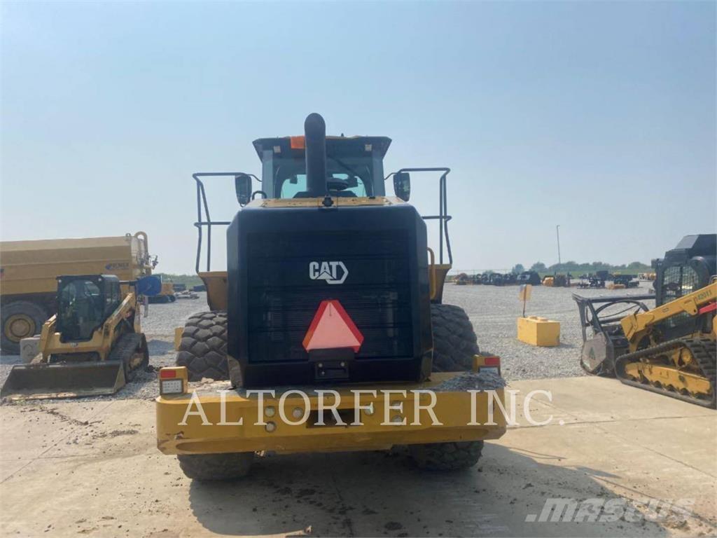 CAT 950GC Pale gommate