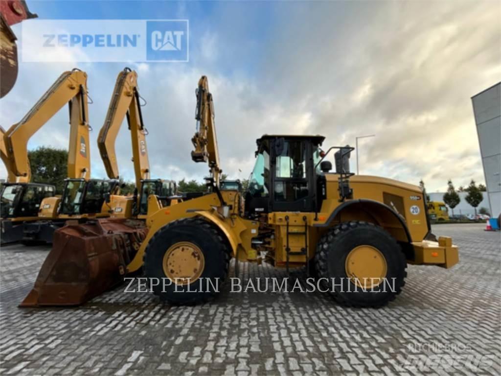 CAT 950GC Pale gommate