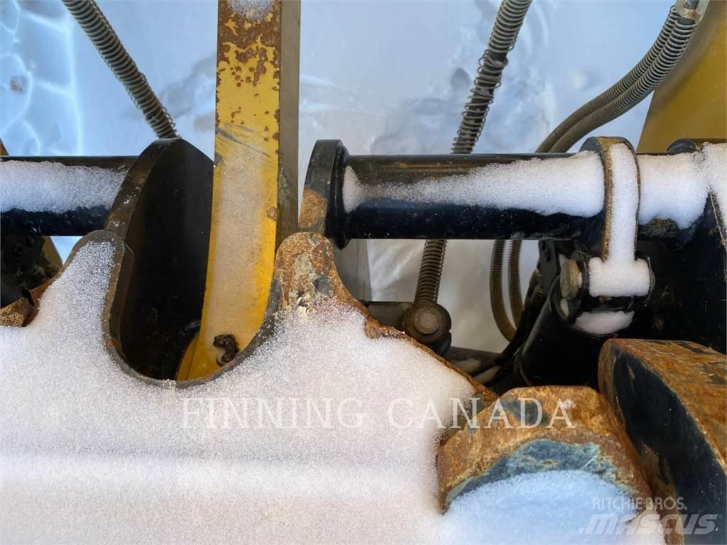CAT 950GC Pale gommate