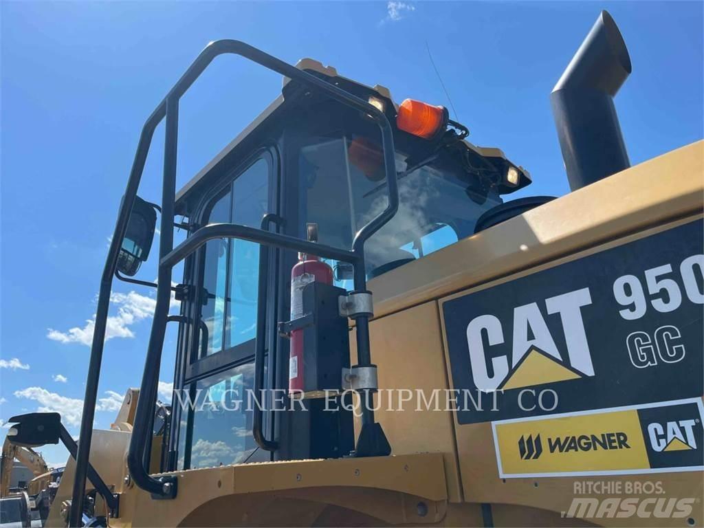 CAT 950GC Pale gommate