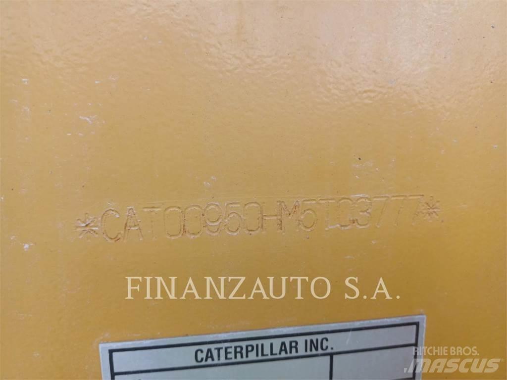 CAT 950GC Pale gommate