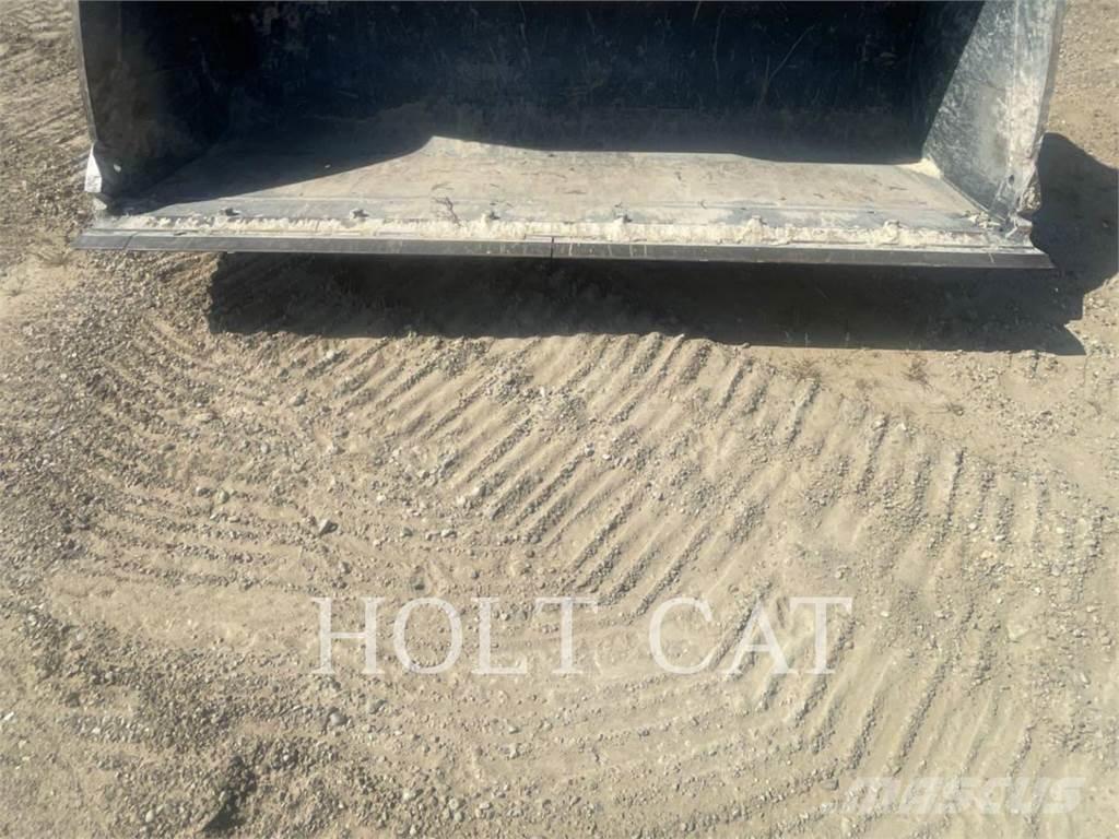CAT 950GC Pale gommate