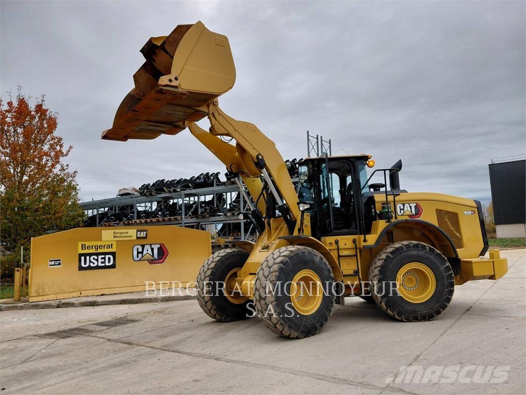CAT 950GC Pale gommate