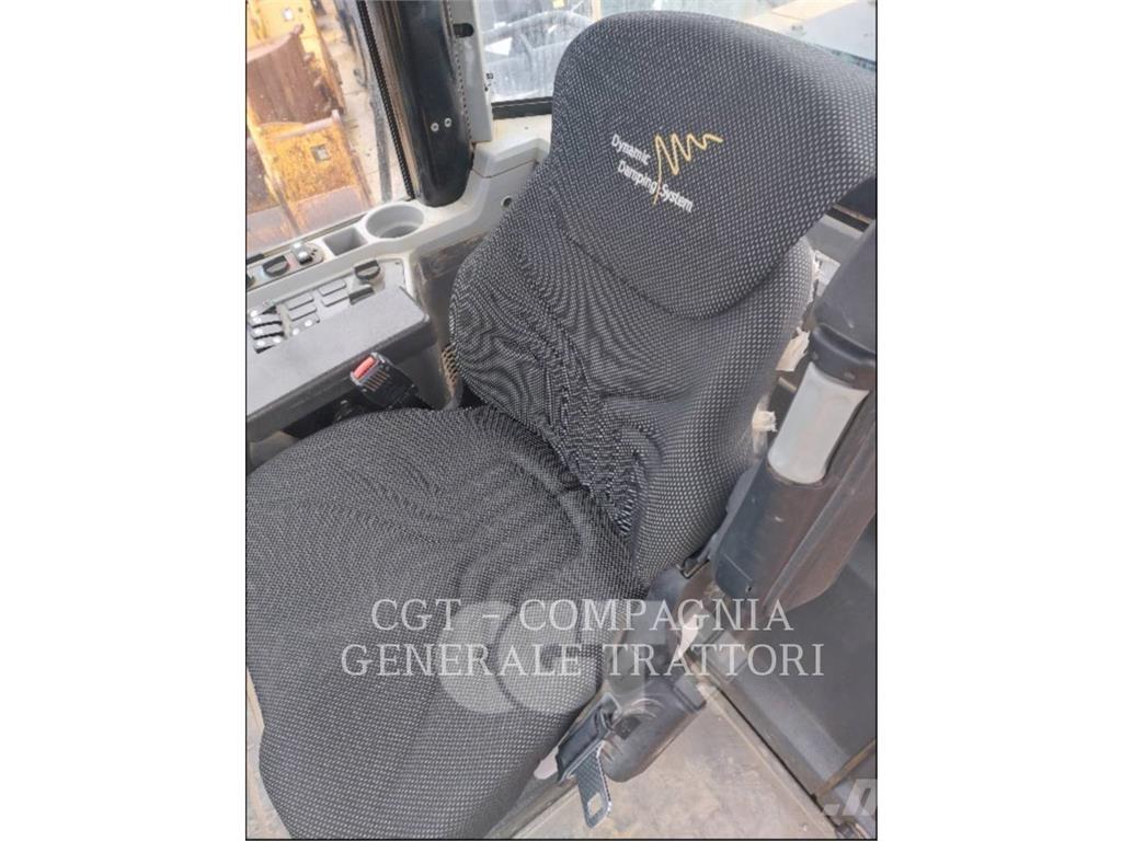 CAT 950GC Pale gommate