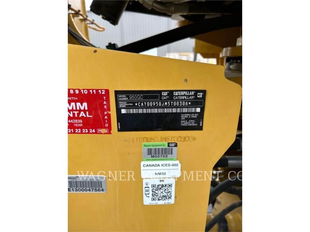CAT 950GC Pale gommate