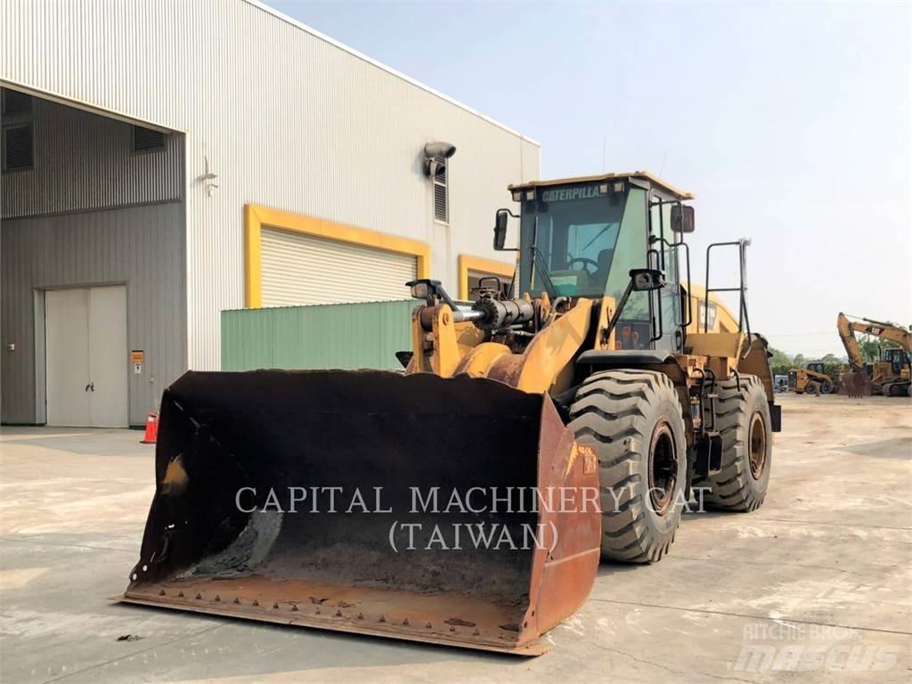 CAT 950GC Pale gommate
